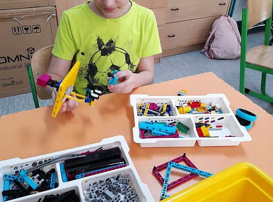 Zajęcia z programowania i robotyki