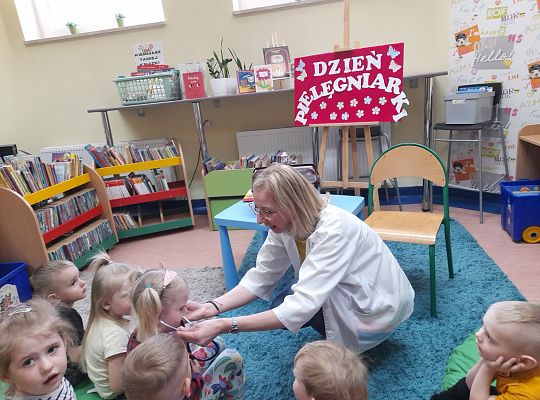 "Mam przyjaciółkę pielęgniarkę"