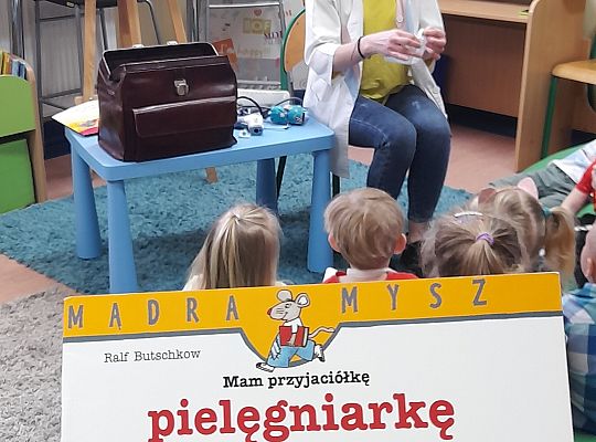 "Mam przyjaciółkę pielęgniarkę"