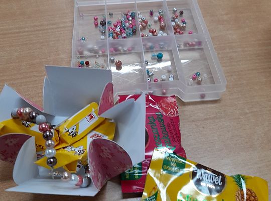 Takie upominki wykonali uczniowie z klasy 6 b ...