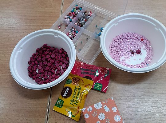 Takie upominki wykonali uczniowie z klasy 6 b ...