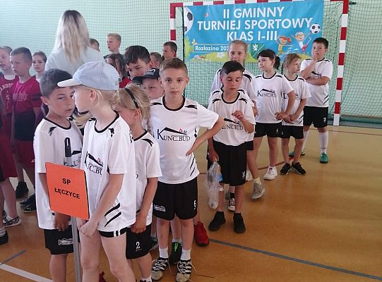 Gminne zawody sportowe klas I-III w Rozłazinie