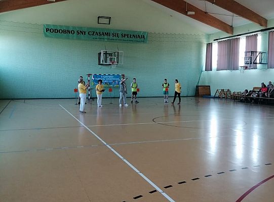 Gminne zawody sportowe klas I-III w Rozłazinie