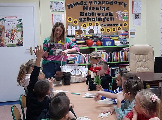 Biblioteka - tu kwitnie wyobraźnia!