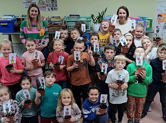 Biblioteka - tu kwitnie wyobraźnia!