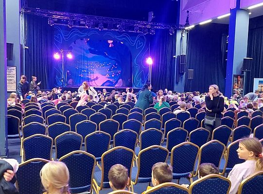 KLASY DRUGIE - Z WIZYTĄ W TEATRZE