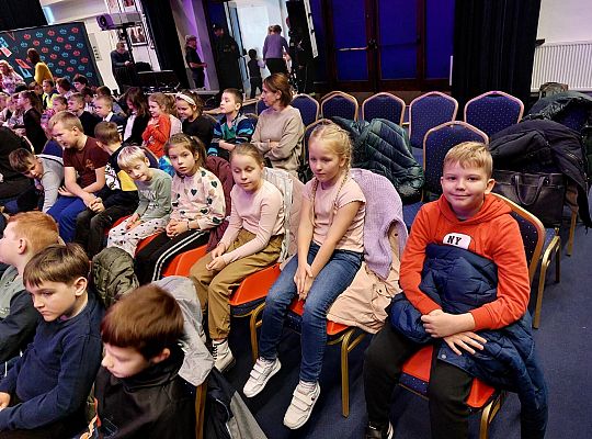 KLASY DRUGIE - Z WIZYTĄ W TEATRZE