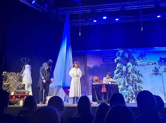 W światecznym nastroju. Opowieść Wigilijna na scenie teatralnej NOT w Gdańsku.