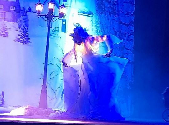 W światecznym nastroju. Opowieść Wigilijna na scenie teatralnej NOT w Gdańsku.