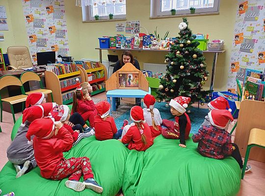 Mikołajki w bibliotece