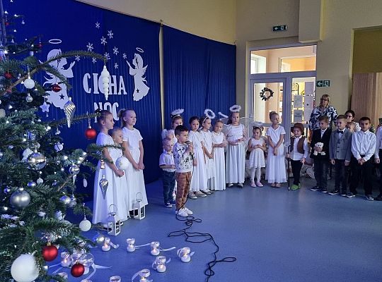 Jasełka i wspólna wigilia dzieci z rodzicami w Brzeźnie Lęborskim