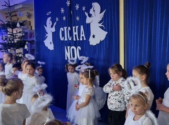 Jasełka i wspólna wigilia dzieci z rodzicami w Brzeźnie Lęborskim