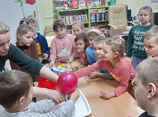 Czytamy - doświadczamy z klasą 1 a