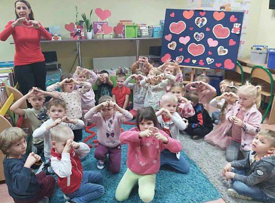 Walentynki  z książką i zabawą