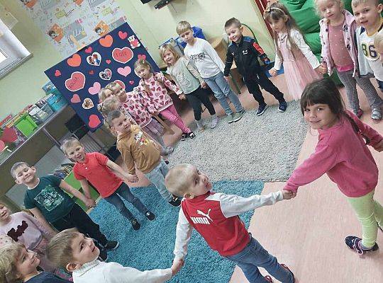 Walentynki  z książką i zabawą