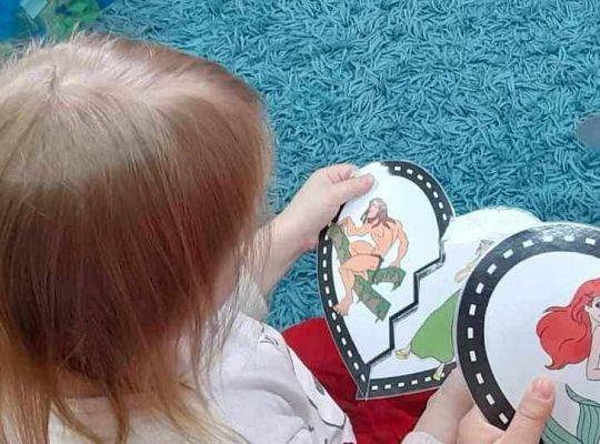 Walentynki  z książką i zabawą