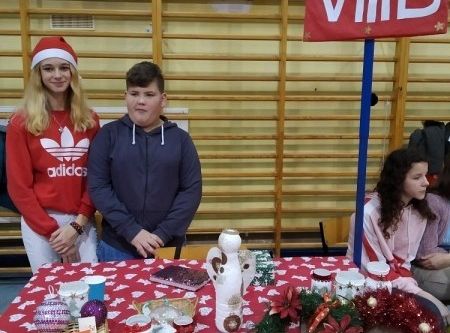 Kiermasz Świąteczny połączony z pomocą charytatywną...