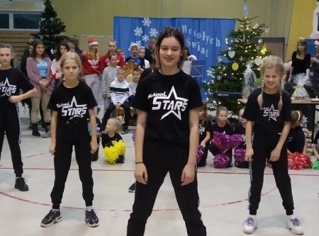 Kiermasz Świąteczny połączony z pomocą charytatywną...