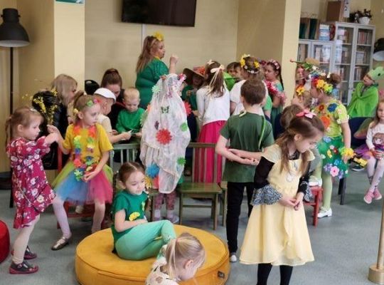 Pierwszy dzień wiosny i wiosenny pokaz mody w Brzeźnie Lęborskim