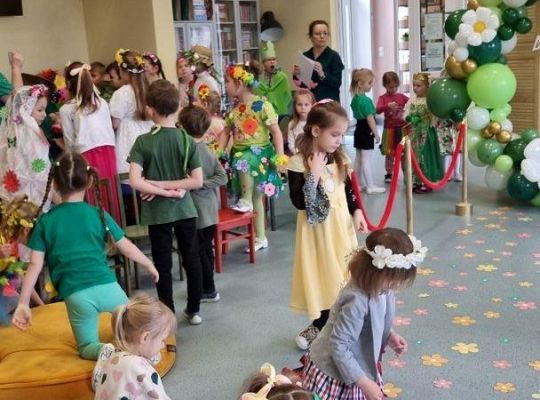 Pierwszy dzień wiosny i wiosenny pokaz mody w Brzeźnie Lęborskim