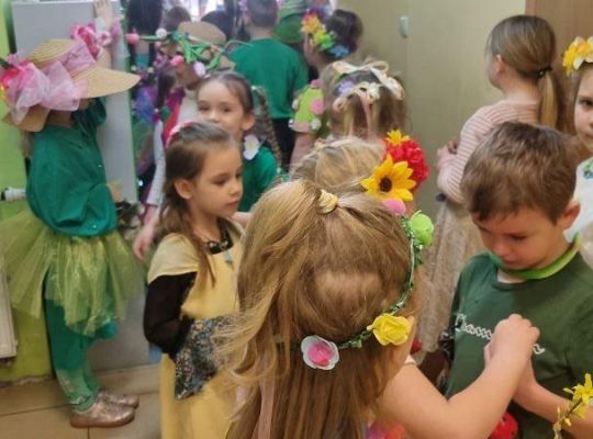 Pierwszy dzień wiosny i wiosenny pokaz mody w Brzeźnie Lęborskim