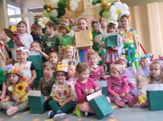 Pierwszy dzień wiosny i wiosenny pokaz mody w Brzeźnie Lęborskim