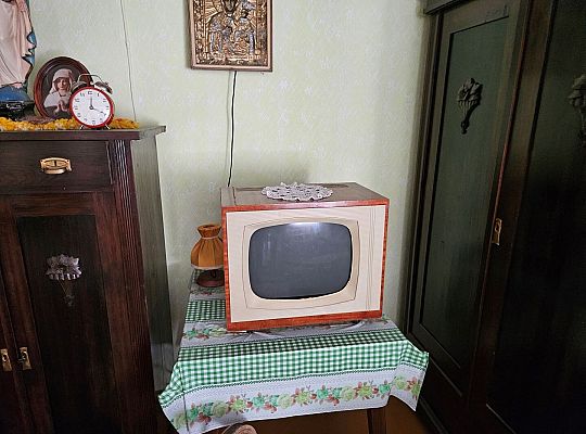 Uczniowie j. kaszubskiego we Wdzydzach