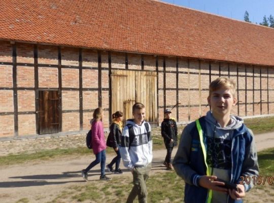 Wycieczka grupy projektowej do Wdzydz Kiszewskich i do Łówcza