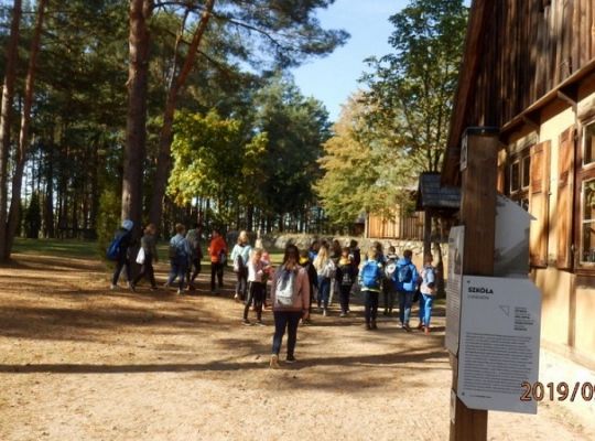 Wycieczka grupy projektowej do Wdzydz Kiszewskich i do Łówcza