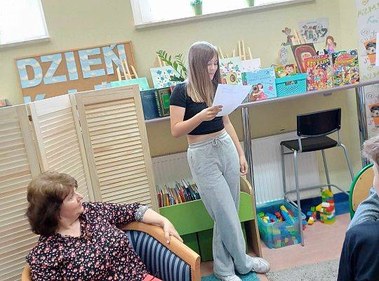 Poetyckie inspiracje w Bibliotece: Spotkanie z Panią Marią