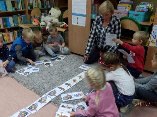 W bibliotece świętowano Dzień Pluszowego Misia