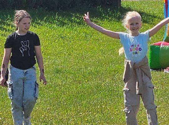 Piknik klas trzecich w Świetlinie