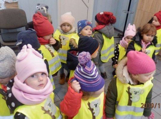 Poznajemy ciekawe zawody… Lekcja biblioteczna w terenie