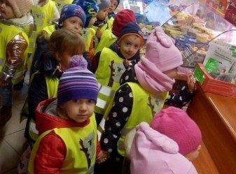 Poznajemy ciekawe zawody… Lekcja biblioteczna w terenie