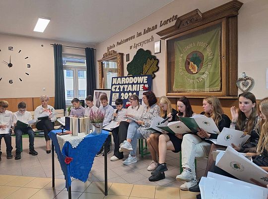 Zespół Szkolno-Przedszkolny w Łęczycach  włączył się w akcję Narodowego Czytania