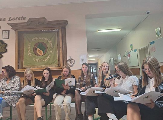 Zespół Szkolno-Przedszkolny w Łęczycach  włączył się w akcję Narodowego Czytania