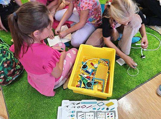 Innowacja pedagogiczna   "Buduj emocje, twórz historie – LEGOwe przygody z Humorkami!"