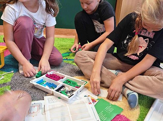 Innowacja pedagogiczna   "Buduj emocje, twórz historie – LEGOwe przygody z Humorkami!"