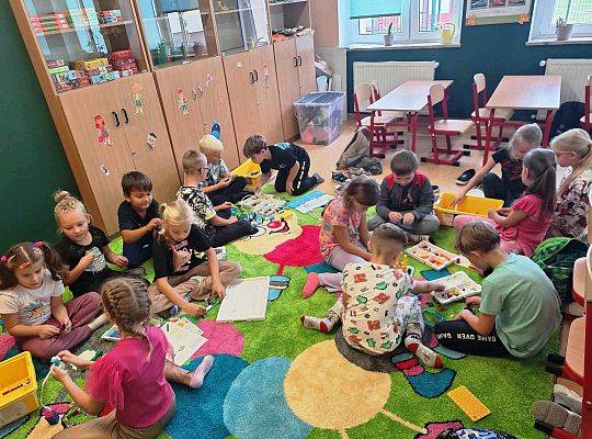 Innowacja pedagogiczna   "Buduj emocje, twórz historie – LEGOwe przygody z Humorkami!"