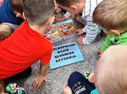 Ogólnopolski Dzień Głośnego Czytania połączony z akcją "Czytamy z SERCEM"