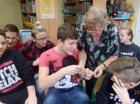 „Szydełkowe cudeńka”. Warsztaty szydełkowania