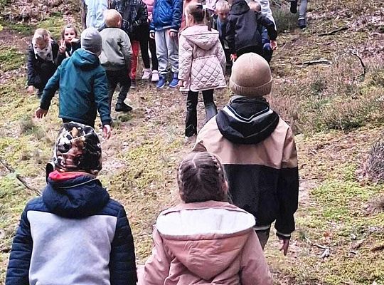 Jesienne spotkanie klasy 1a z książką