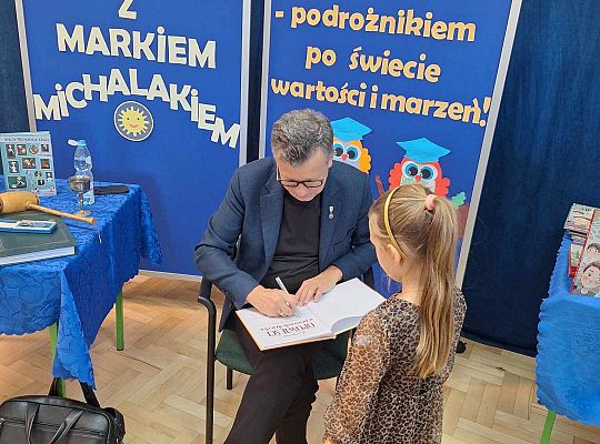 Wyjątkowe Spotkanie z Markiem Michalakiem i Pasowanie na Czytelnika!