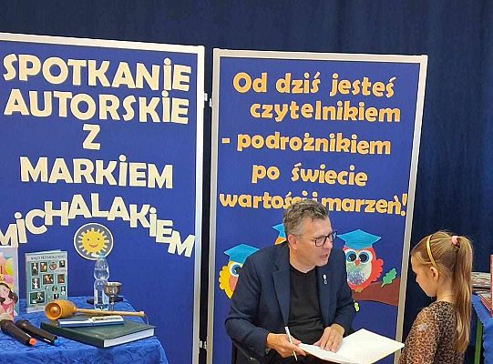 Wyjątkowe Spotkanie z Markiem Michalakiem i Pasowanie na Czytelnika!