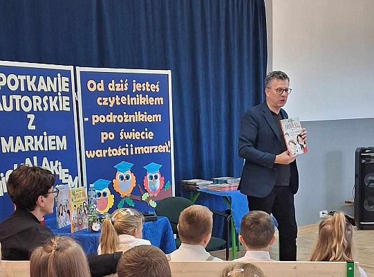 Wyjątkowe Spotkanie z Markiem Michalakiem i Pasowanie na Czytelnika!