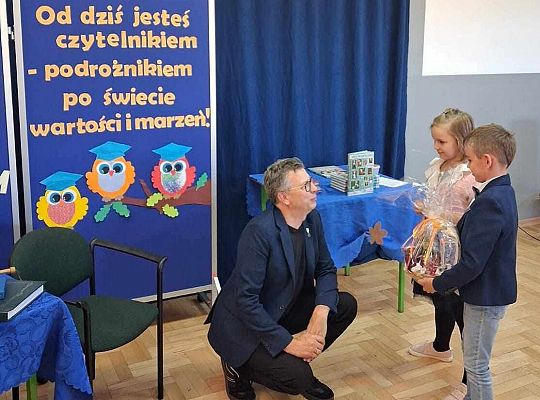 Wyjątkowe Spotkanie z Markiem Michalakiem i Pasowanie na Czytelnika!