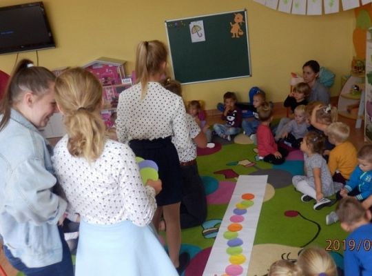 Książkowo – Kropkowy dzień u Maluchów