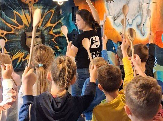 Klasy pierwsze w Teatrze Lalek „Tęcza” w Słupsku