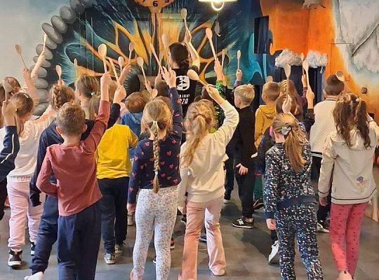 Klasy pierwsze w Teatrze Lalek „Tęcza” w Słupsku