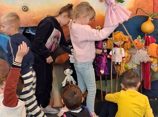 Klasy pierwsze w Teatrze Lalek „Tęcza” w Słupsku